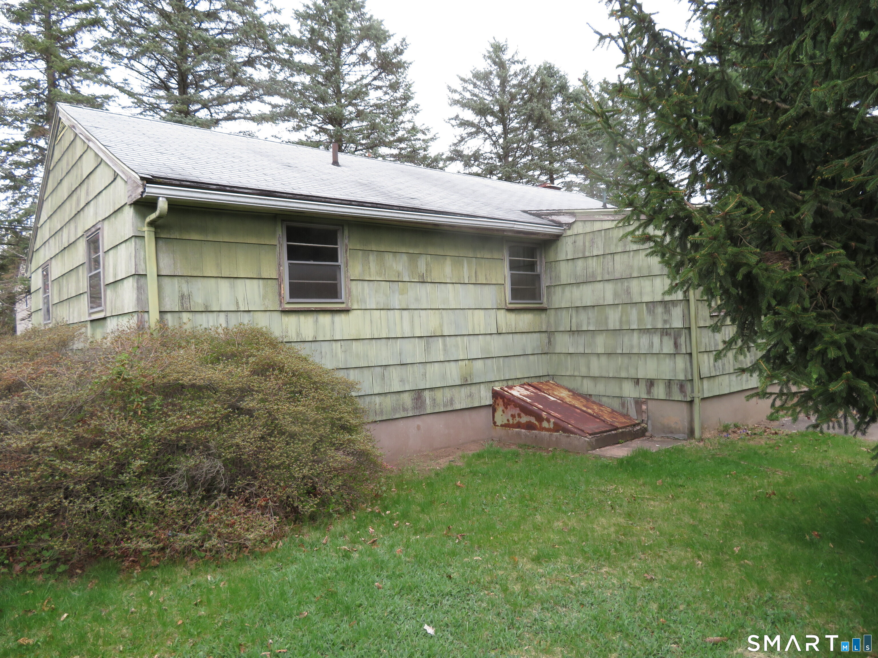130 Woodland Street Manchester CT 06042