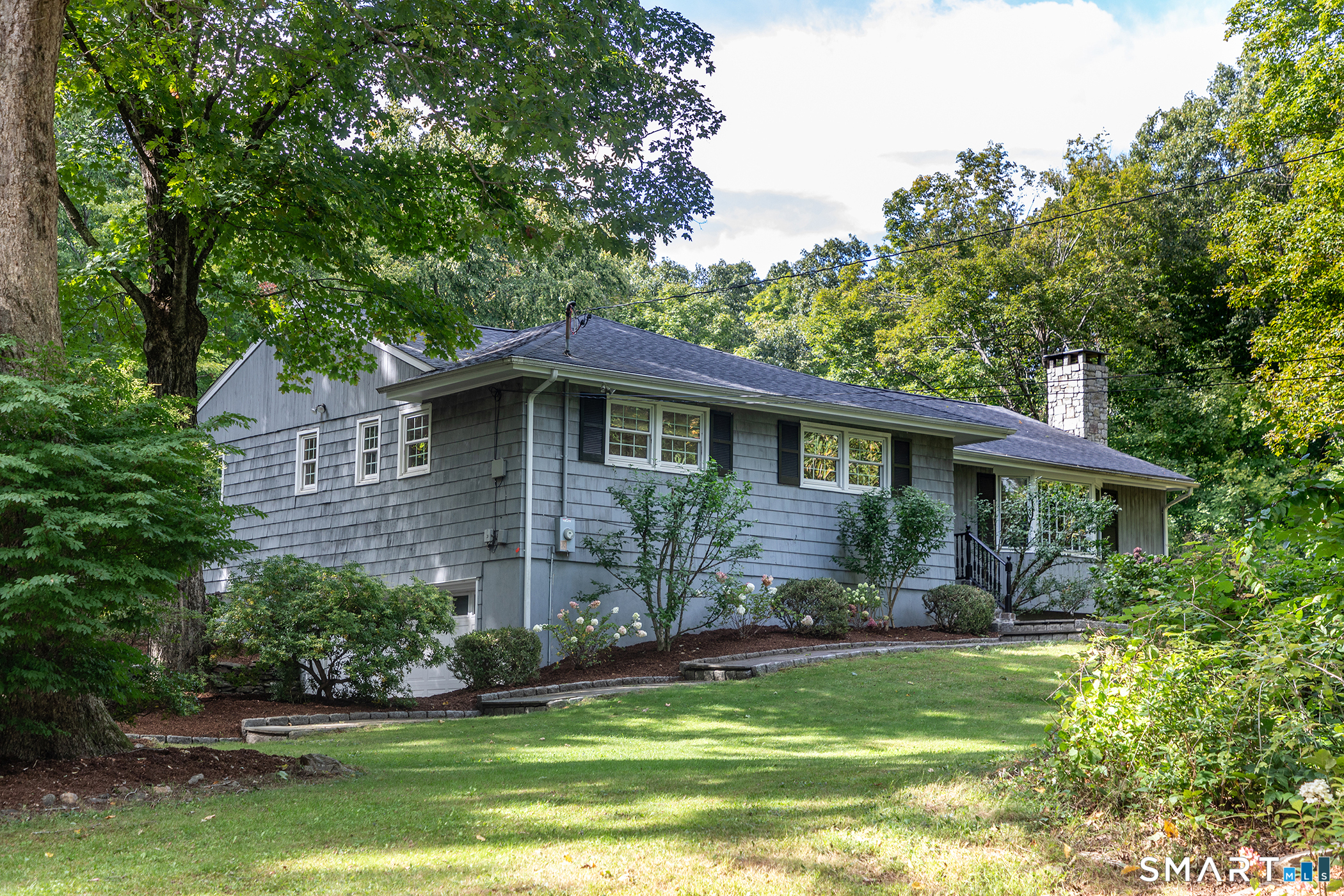 83 Sherman Turnpike Redding CT 06896