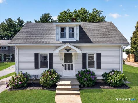47 Myrock Avenue Waterford CT 06385