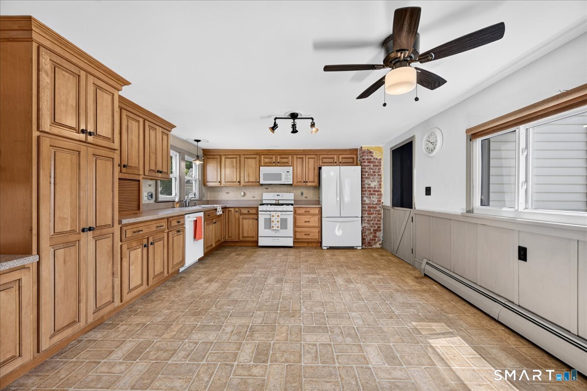 47 Myrock Avenue Waterford CT 06385