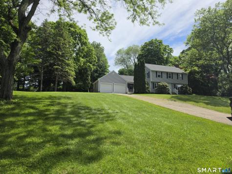 20 Courtland Drive Shelton CT 06484