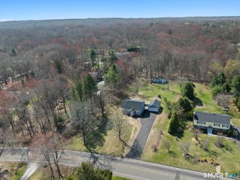 395 Cross Hill Road Monroe CT 06468