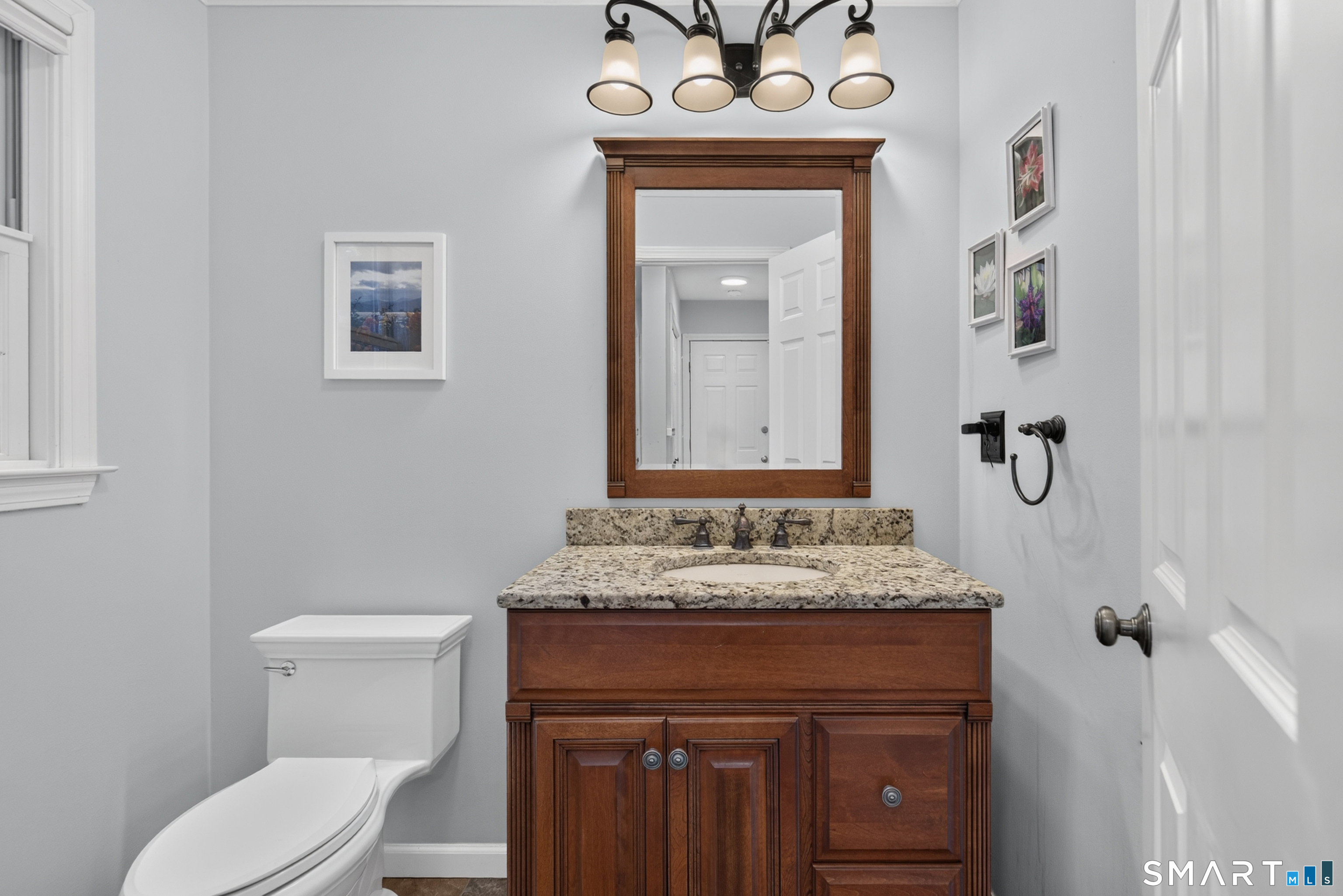 8 Antoinette Lane Guilford CT 06437