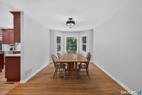 8 Antoinette Lane Guilford CT 06437