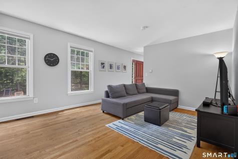8 Antoinette Lane Guilford CT 06437
