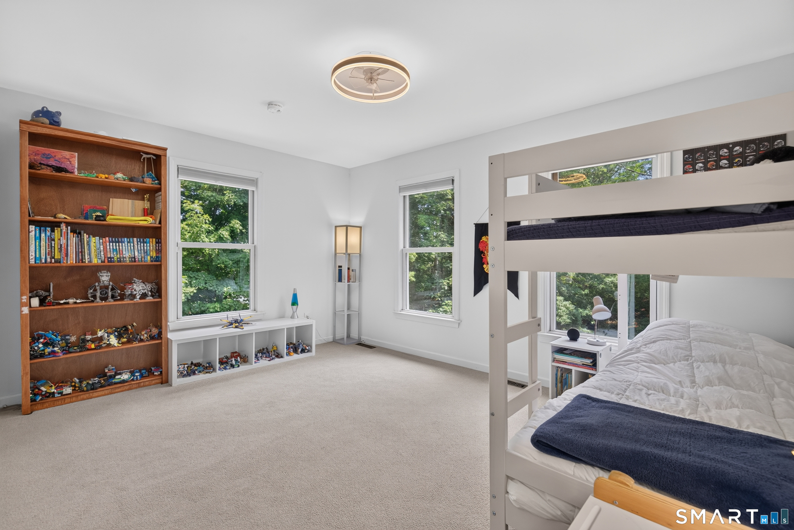 8 Antoinette Lane Guilford CT 06437