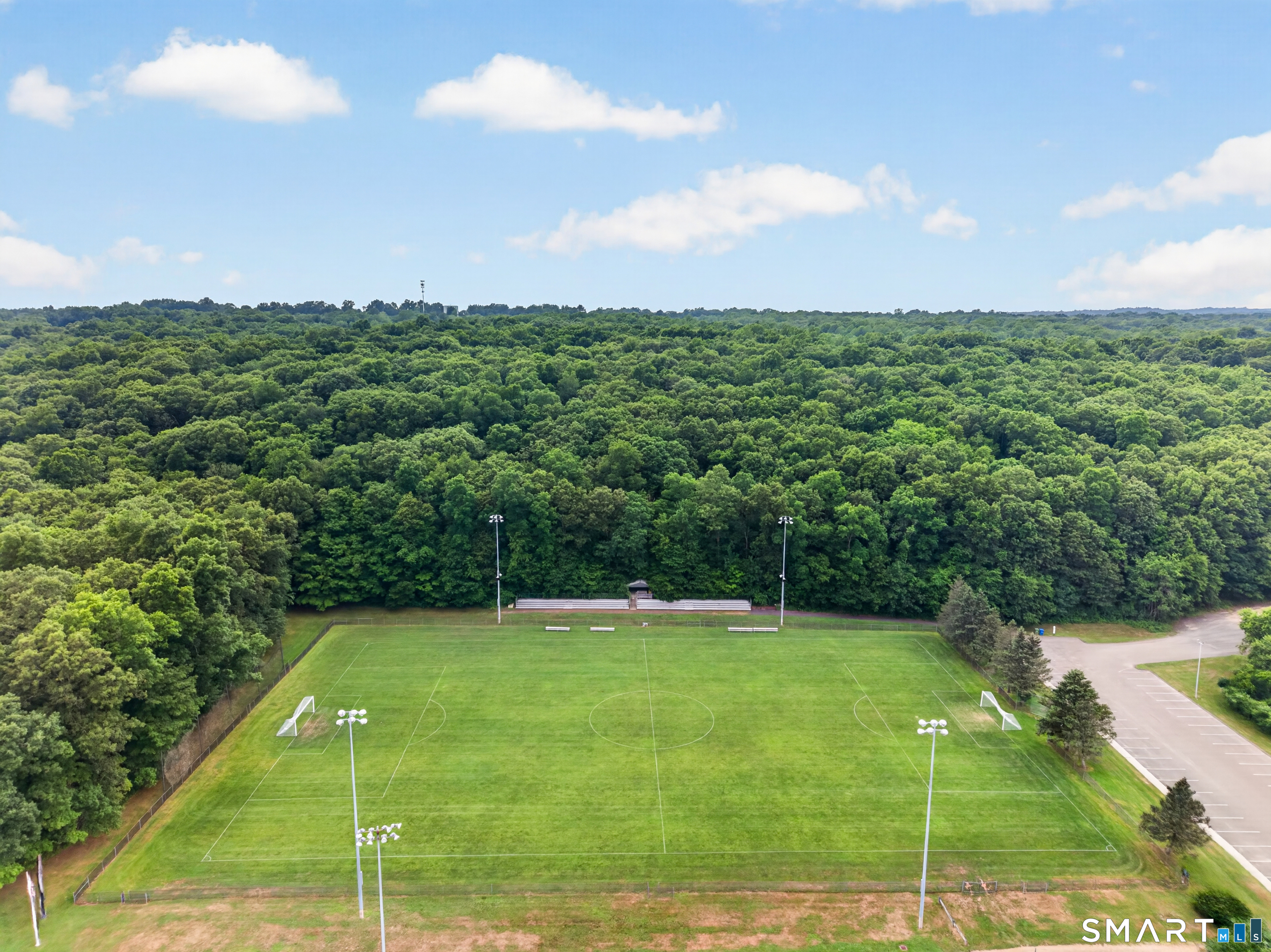 8 Antoinette Lane Guilford CT 06437