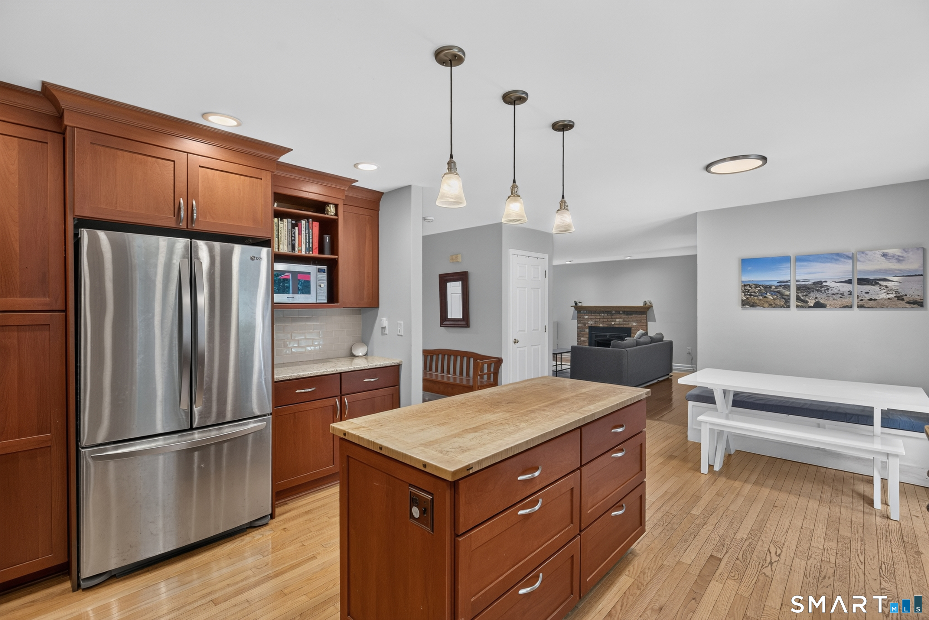 8 Antoinette Lane Guilford CT 06437