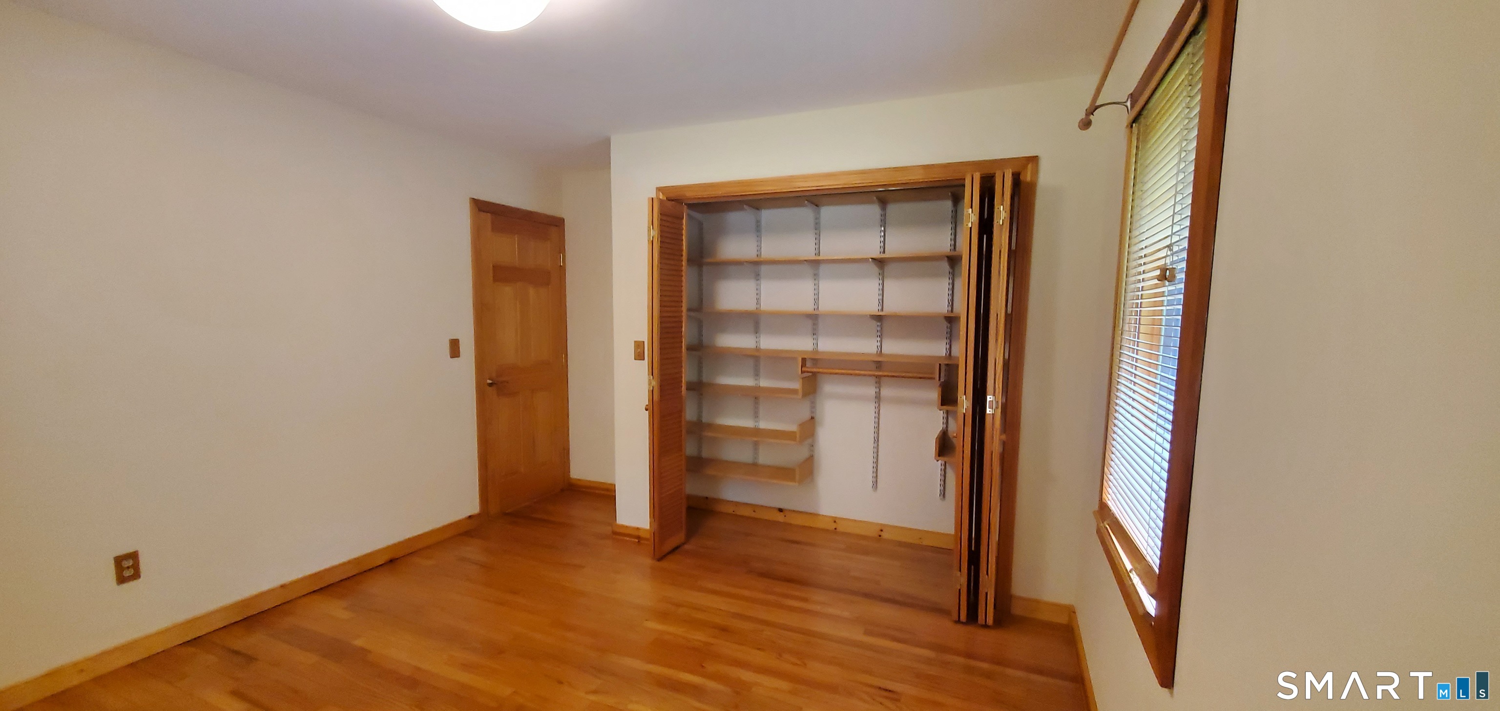 371 Fairwood Road Bethany CT 06524