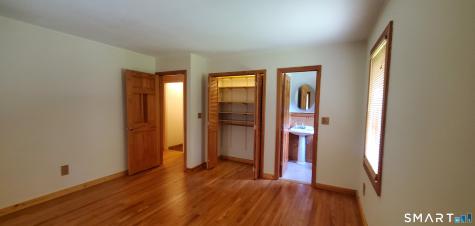 371 Fairwood Road Bethany CT 06524
