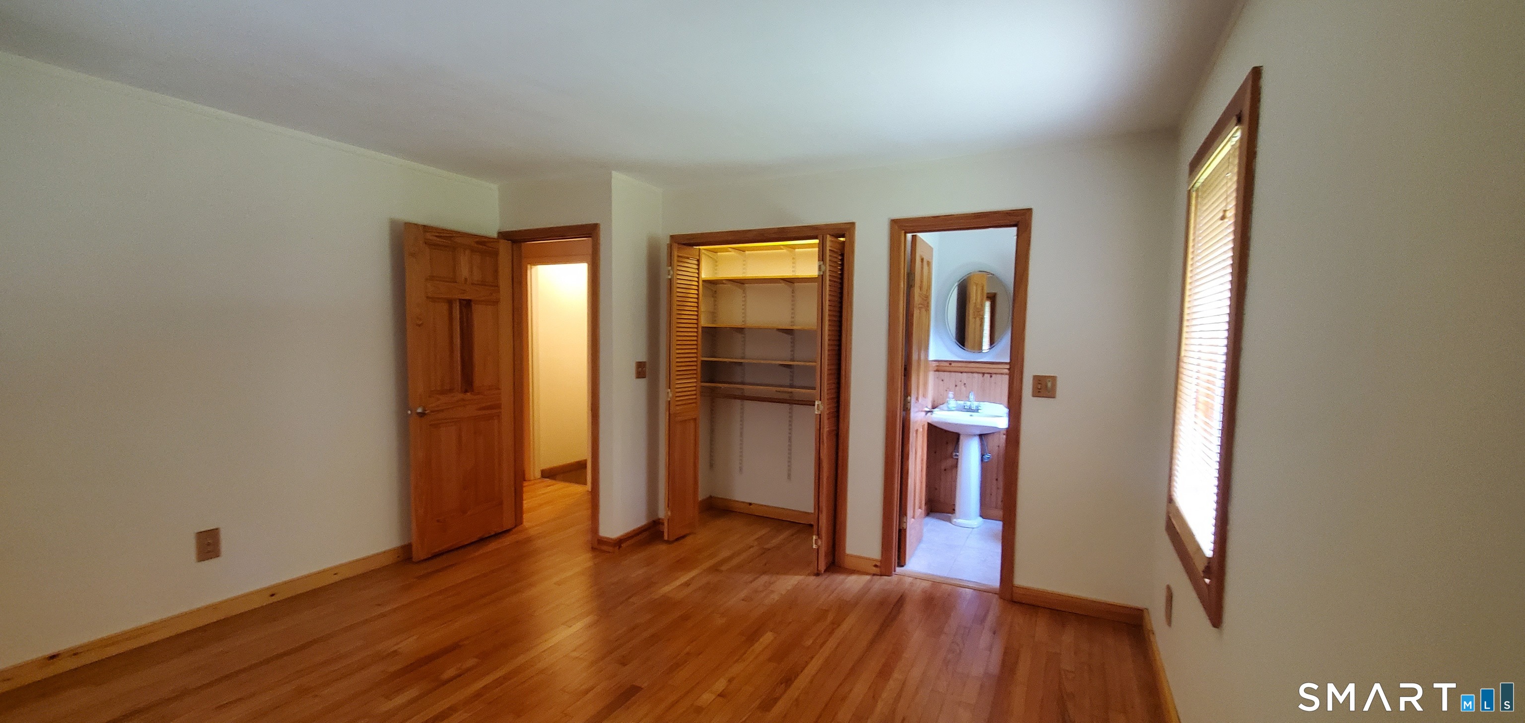 371 Fairwood Road Bethany CT 06524