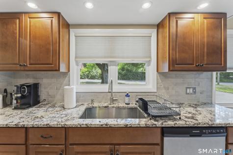 17 Quell Court Cheshire CT 06410