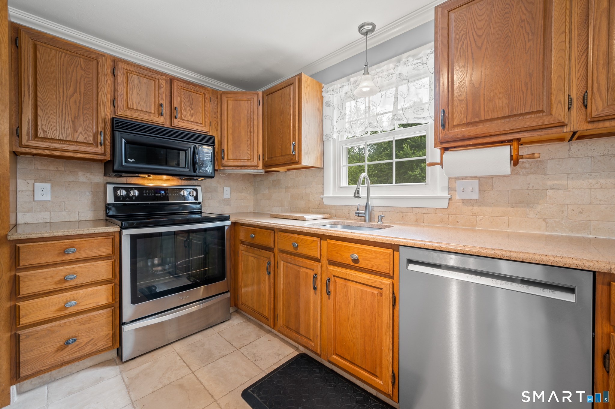 1611 Shepard Avenue Hamden CT 06518