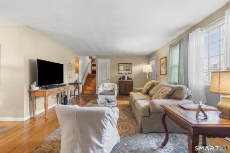2 Surrey Drive North Haven CT 06473