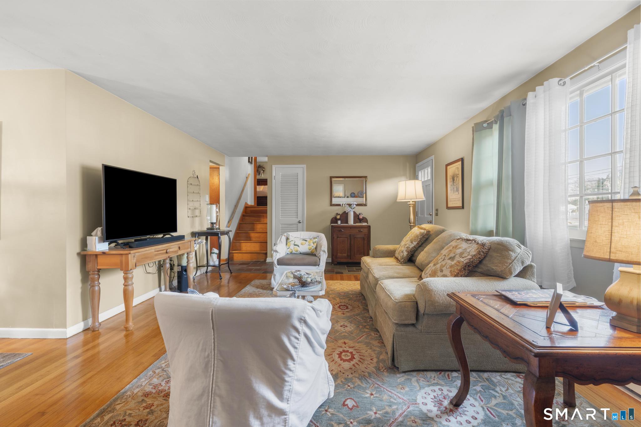 2 Surrey Drive North Haven CT 06473