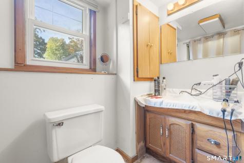 2 Surrey Drive North Haven CT 06473