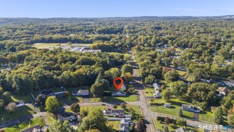 2 Surrey Drive North Haven CT 06473