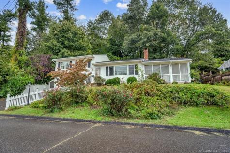 22 Tarrywile Lake Road Danbury CT 06810