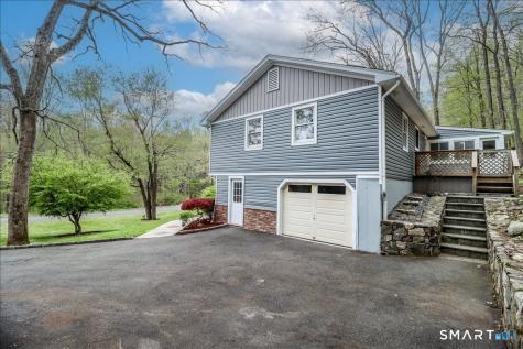 15 Wicks Manor Drive Danbury CT 06810