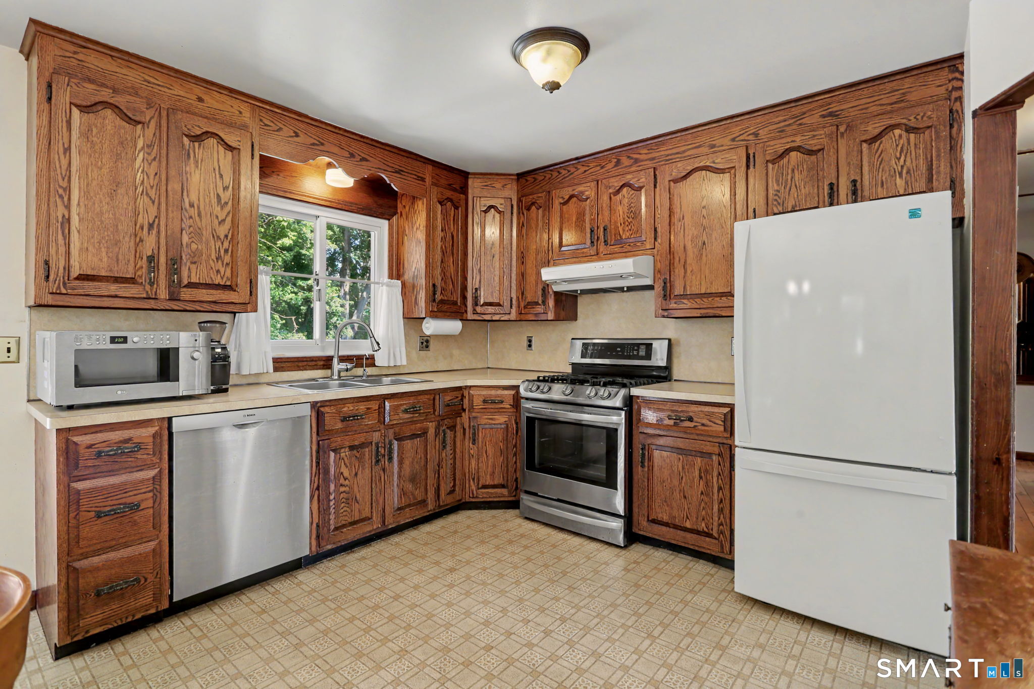 11-A Greenlawn Drive Fairfield CT 06825