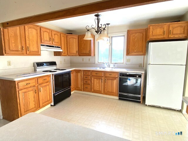 99 Davis Avenue Extension Vernon CT 06066