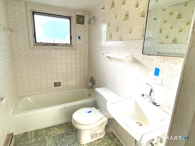 99 Davis Avenue Extension Vernon CT 06066