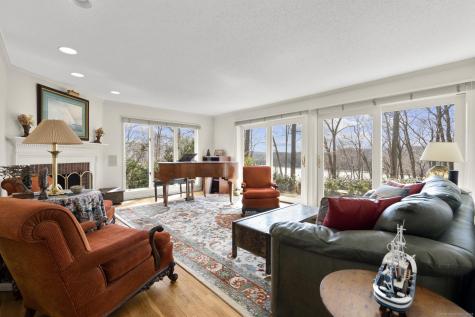 29 High Point Drive East Hampton CT 06424