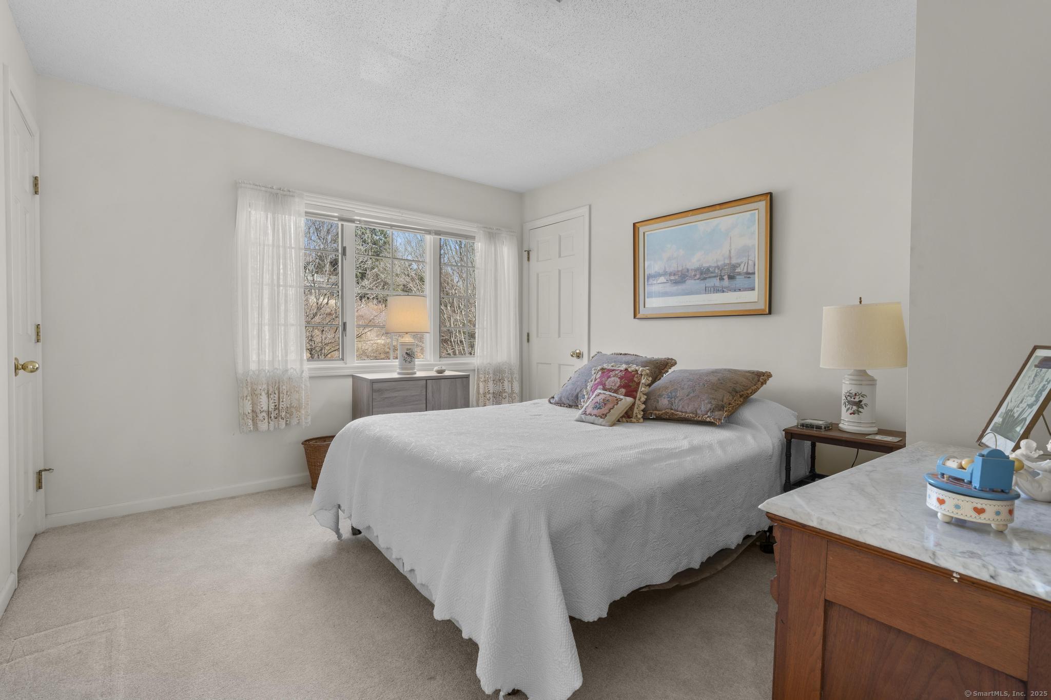 29 High Point Drive East Hampton CT 06424