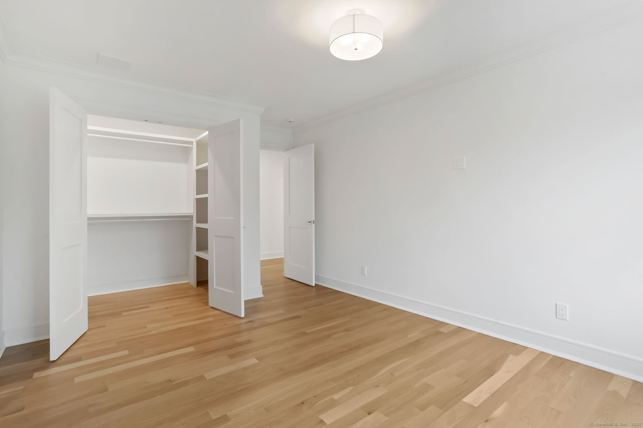 45 Robin Circle Fairfield CT 06824