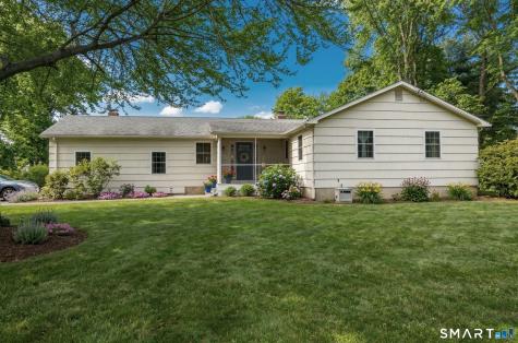 23 Meadowood Lane Old Saybrook CT 06475