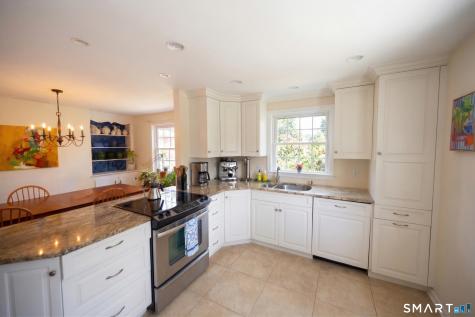 23 Meadowood Lane Old Saybrook CT 06475