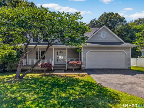 9 Spinnaker Road Waterford CT 06385