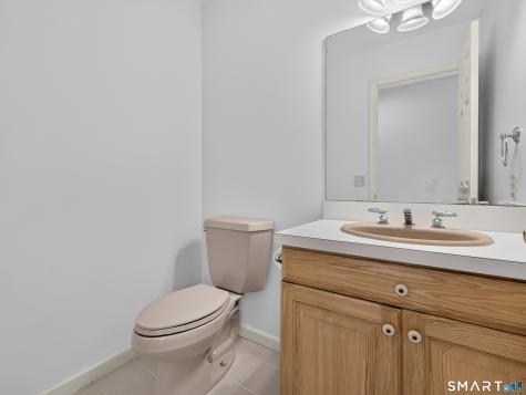 9 Spinnaker Road Waterford CT 06385