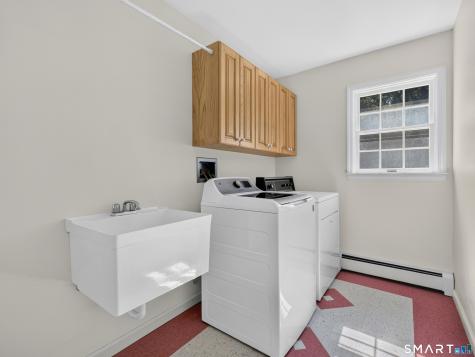 9 Spinnaker Road Waterford CT 06385