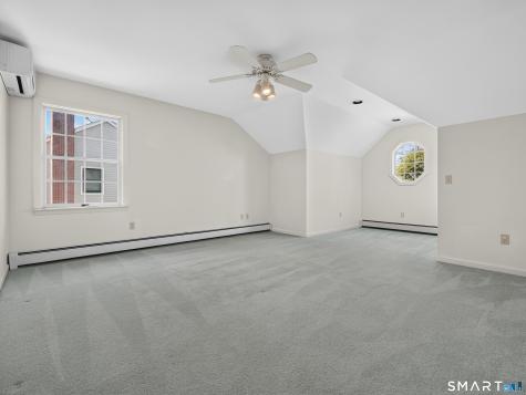 9 Spinnaker Road Waterford CT 06385