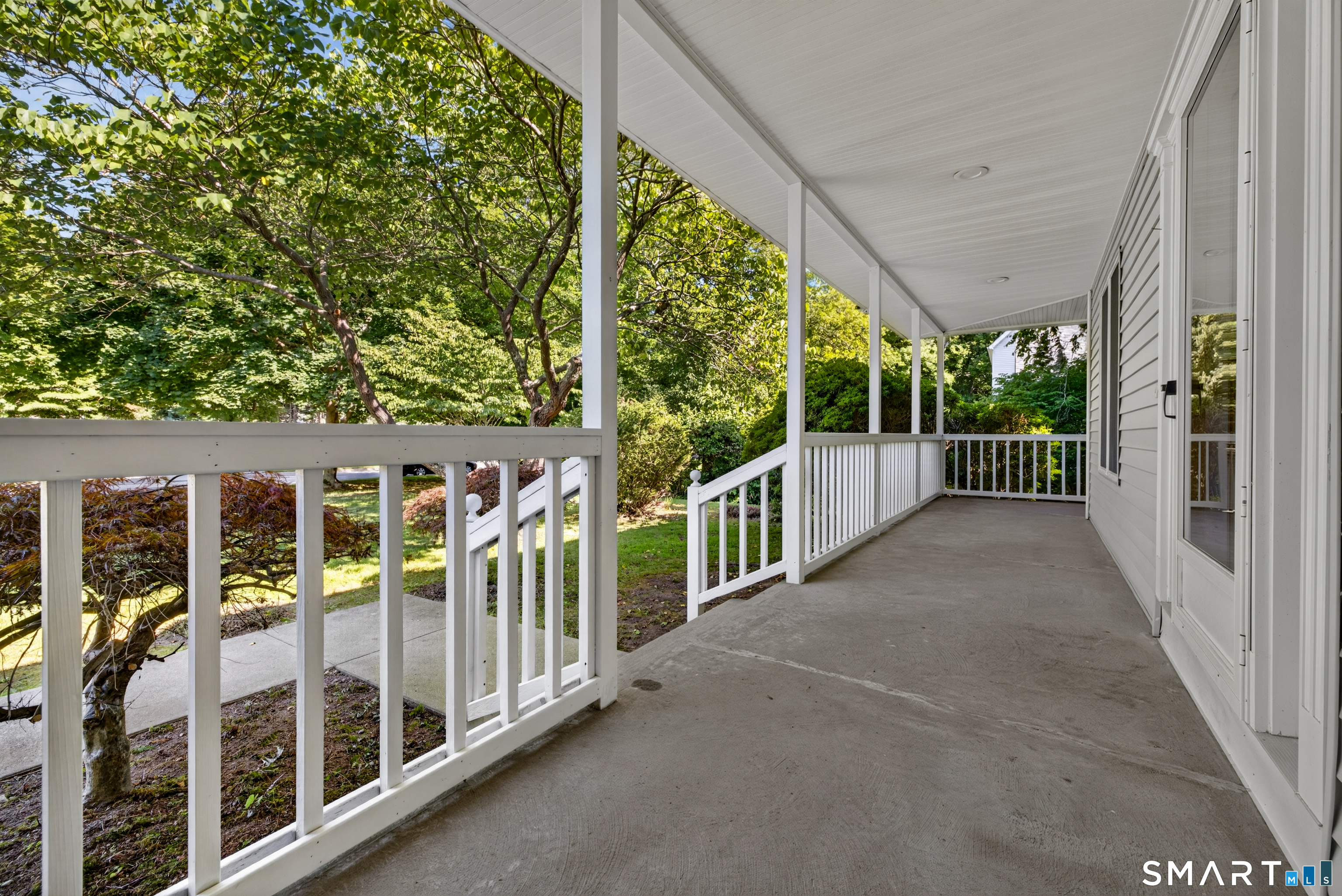 9 Spinnaker Road Waterford CT 06385