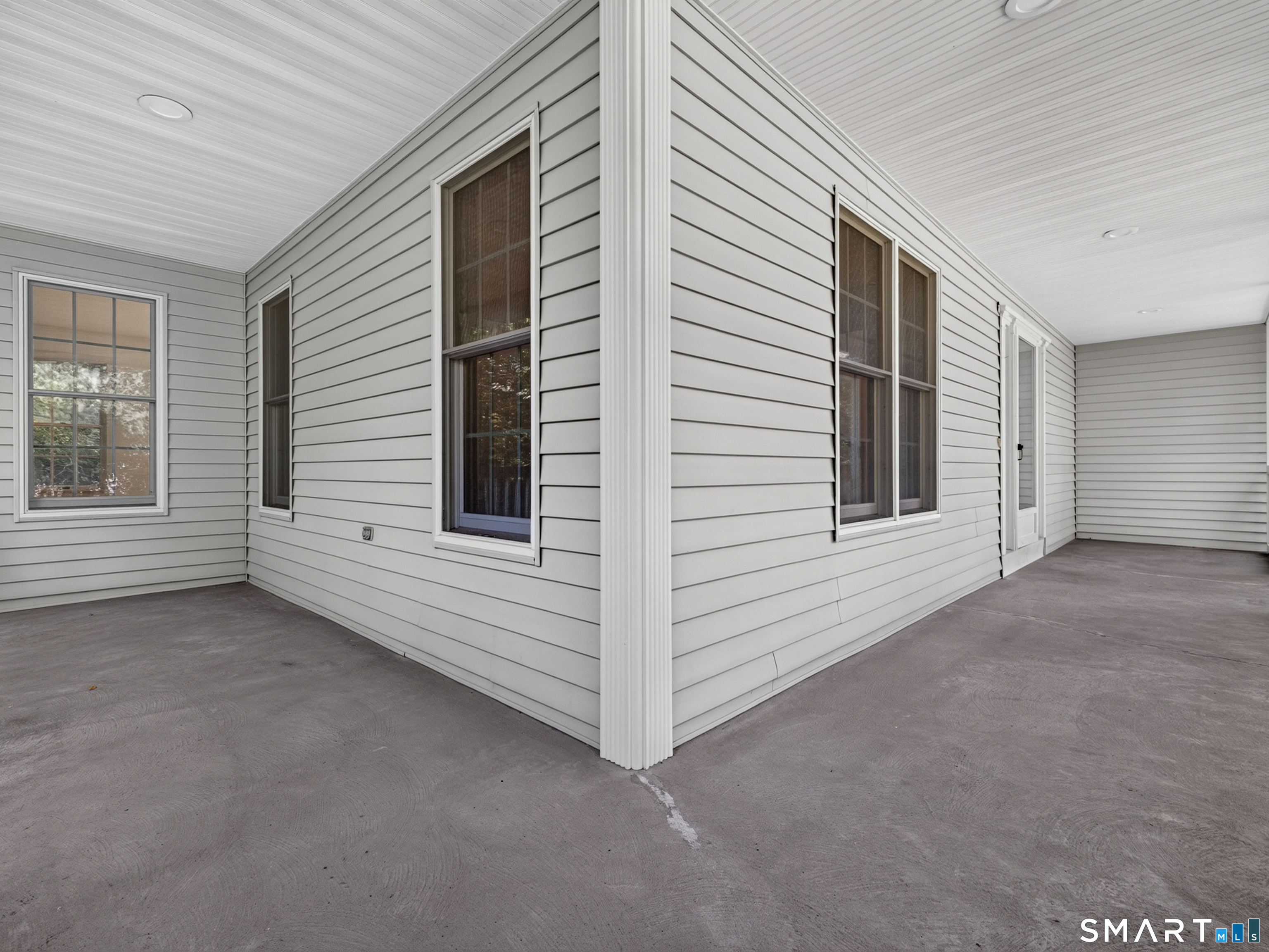 9 Spinnaker Road Waterford CT 06385