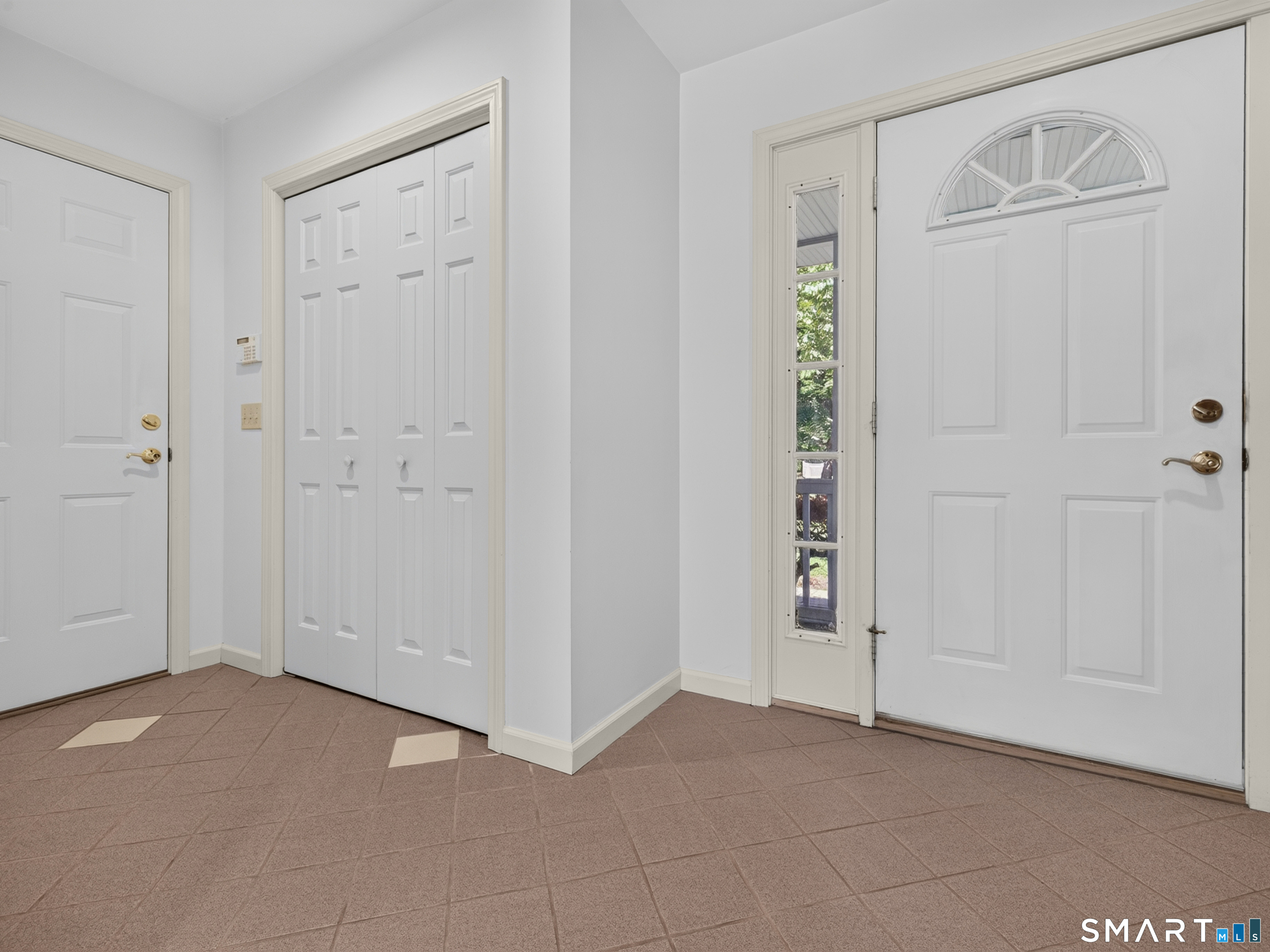 9 Spinnaker Road Waterford CT 06385