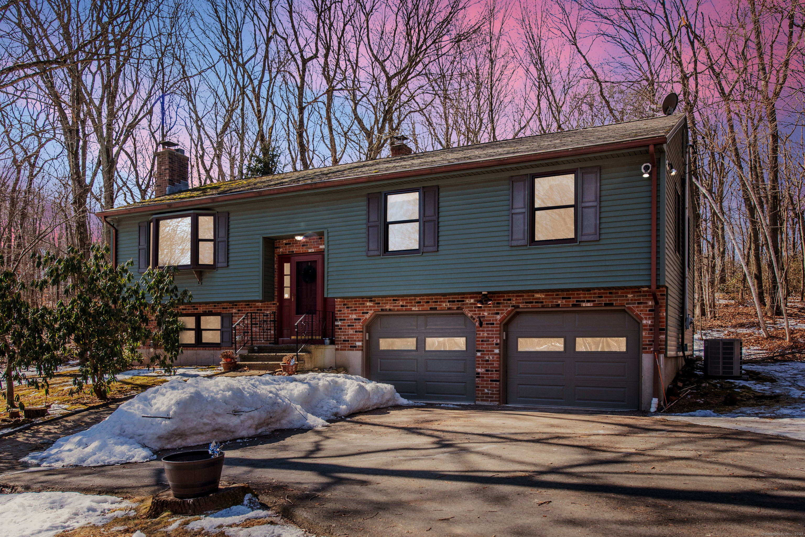 25 Renee Court Cheshire CT 06410