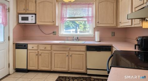 110 Matianuck Avenue Windsor CT 06095