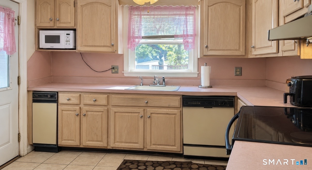 110 Matianuck Avenue Windsor CT 06095