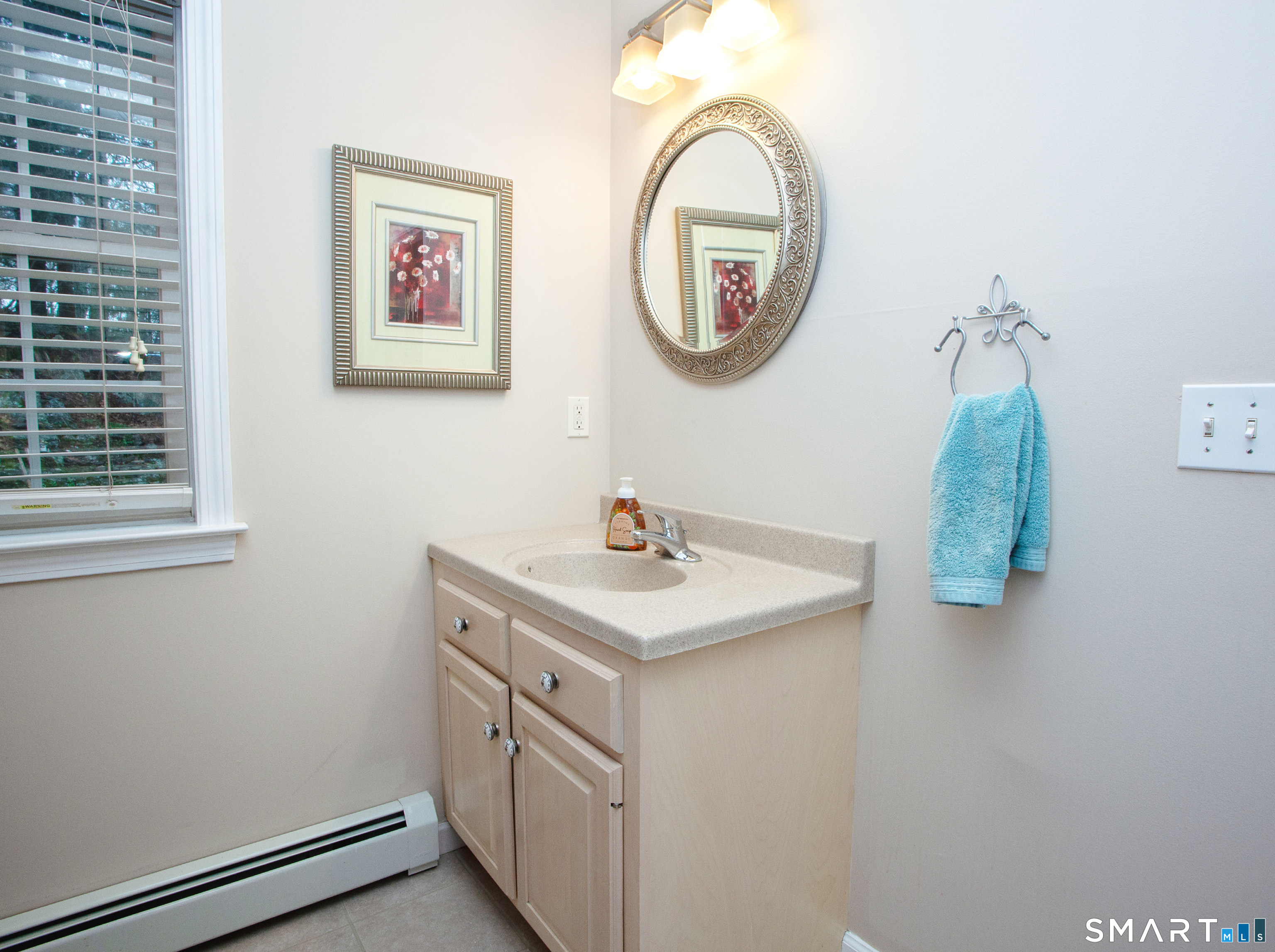 15 Rockledge Lane Canton CT 06019