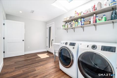 165 Mamanasco Road Ridgefield CT 06877