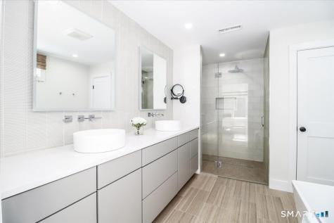 165 Mamanasco Road Ridgefield CT 06877