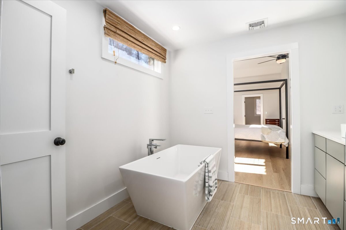 165 Mamanasco Road Ridgefield CT 06877