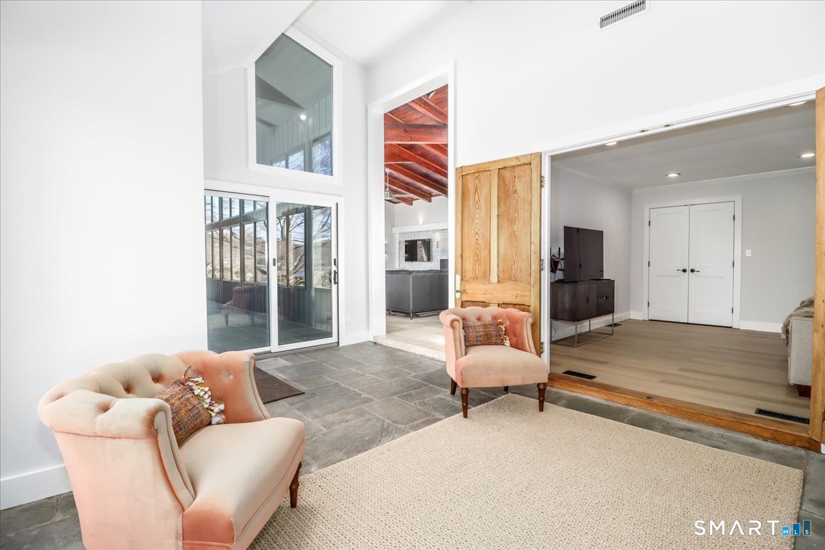165 Mamanasco Road Ridgefield CT 06877