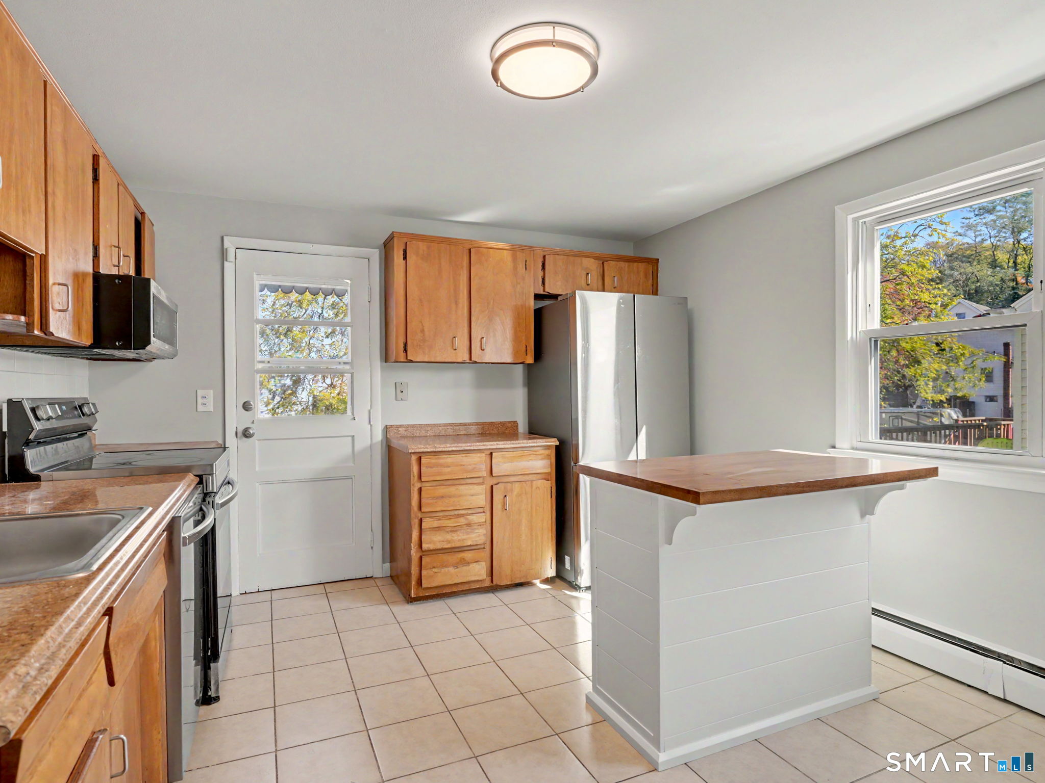 6 Crown Avenue Norwalk CT 06854