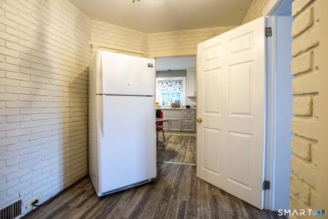 18 Markham Place Meriden CT 06450