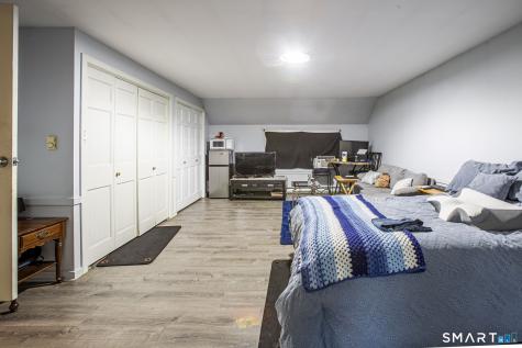 18 Markham Place Meriden CT 06450