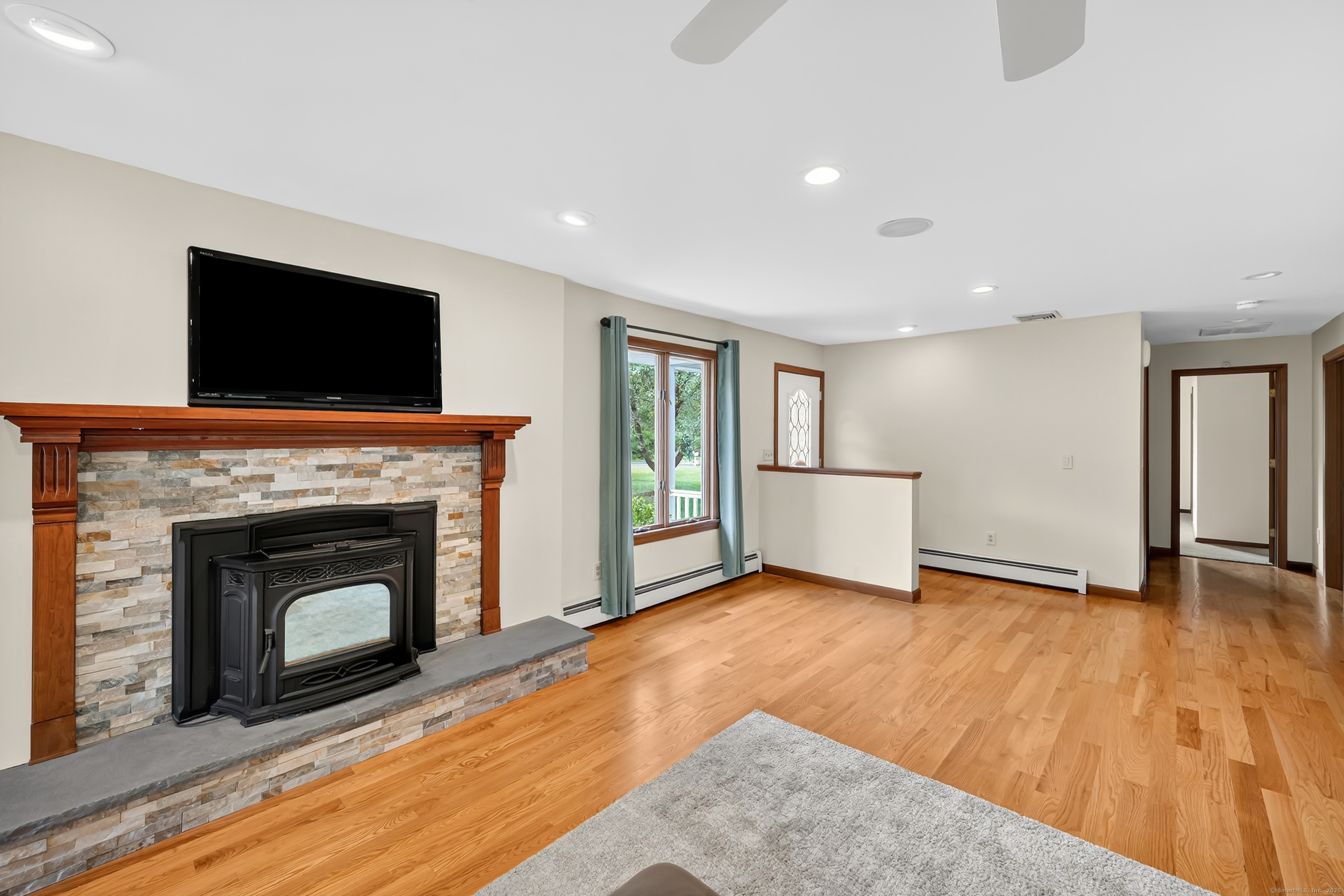 132 Broad Brook Road Enfield CT 06082